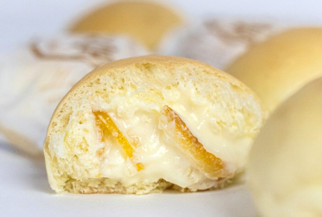 close up of yuzu cream bun at Hattendo